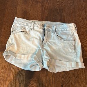 Old Navy boyfriend jean shorts size 4!